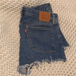 Levi’s 501 jean shorts